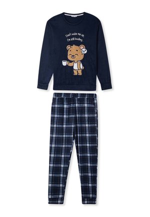 Maglia da pigiama a maniche lunghe blu con grafica di un orso e testo; pantaloni a quadretti blu e bianchi. Materiale morbido, vestibilità comoda, vita elastica.