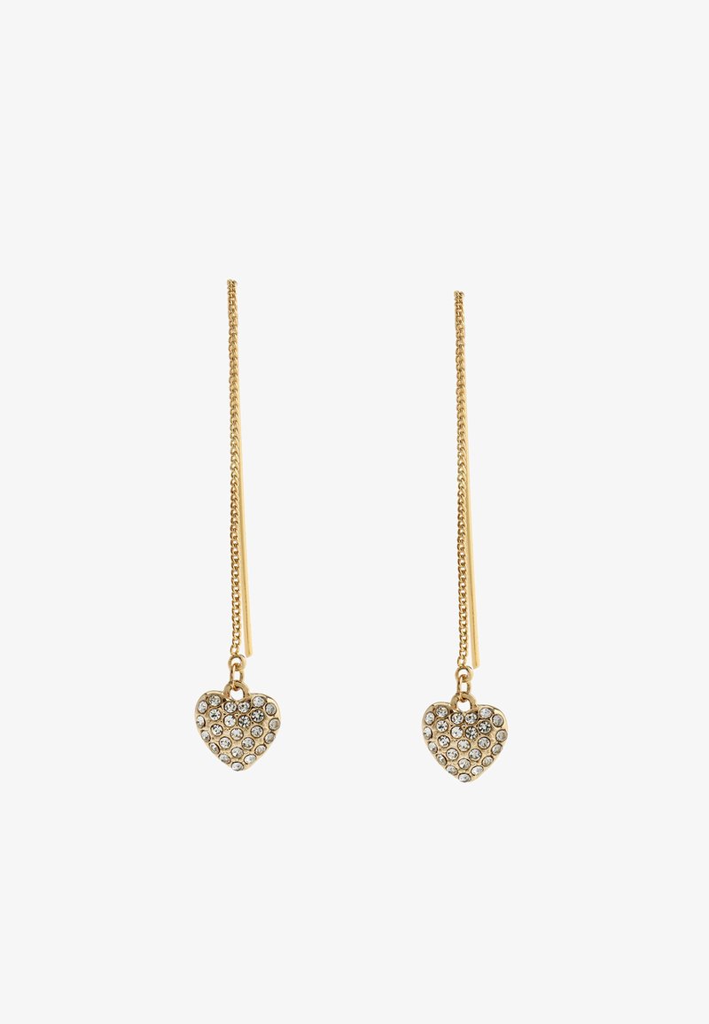Pendientes de tono dorado con un diseño de cadena larga, que presentan colgantes en forma de corazón adornados con strass claros.