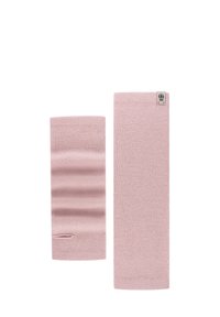 Unselected, blush