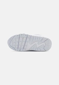 Nike Sportswear AIR MAX 90 EASYON - Tenisky - white/metallic silver