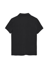 Svart kortärmad polo med klassisk krage. Mjuk, slät textur; inga synliga mönster eller ytterligare detaljer. Enkel design.