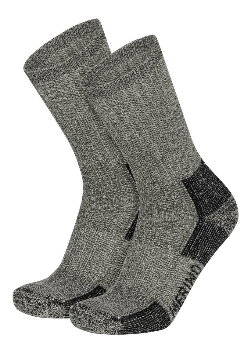 Grau Socken mit einer gerippten Textur, die schwarze Akzente an Ferse und Zehen aufweisen. Das Design hat eine Knöchellänge mit verstärkten Nähten und Marken-Details.