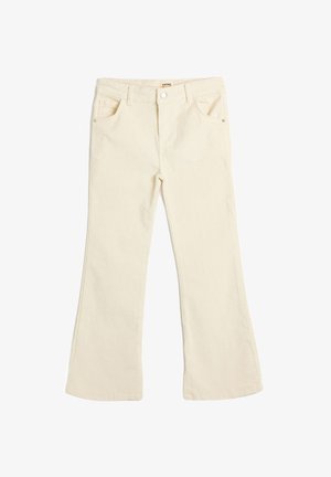 Flarede cremefarvede bukser lavet af blød bomuld med fem lommere, en frontknaplukning og diskrete syninger.