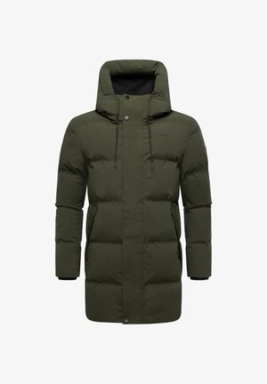 Dolga puffer jakna olivno zelene barve z visokim ovratnikom, zadrgo in nastavljivim kapuco z vrvico. Ima ravne žepe in rebraste manšete.