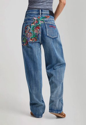 Ed Hardy, WOMENS CRAWLING DRAGON WASHED RELAXED JEANS - Straight leg jeans - mid blue