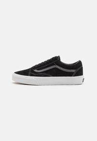 Unselected, black
