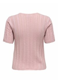 Top corto a maniche corte di colore rosa chiaro, realizzato in maglia, con una texture a righe alternate in rilievo e bordi ondulati sulle maniche e sull'orlo.