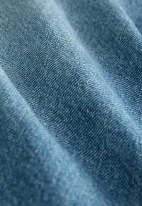 REGULAR FIT - Ovito krilo - mid blue