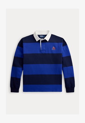 Tricou de rugby cu mâneci lungi, cu dungi orizontale late bleumarin și albastru regal, guler alb și mic logo steag Polo pe piept.