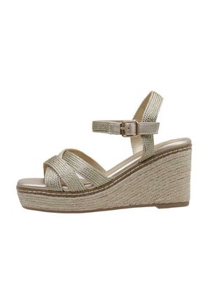 Chanclas con cuña y parte superior de tela trenzada dorada, correa ajustable en el tobillo y un tacón envuelto en cuerda de yute, con una plantilla suave beige.