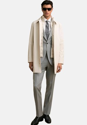 Reiss REGULAR FIT-LOGAN REMOVABLE HYBRID  - Cappotto corto - light stone