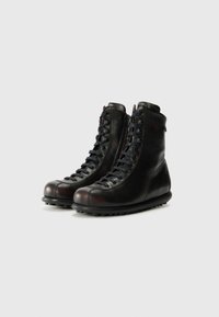 Camper PELOTAS ARIEL - Suvarstomi aulinukai - black
