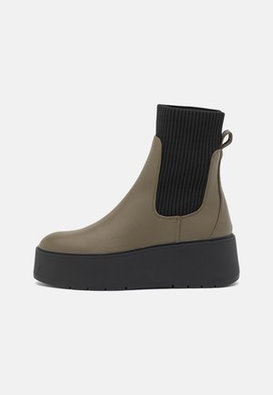 Platform-nilkkurit - khaki