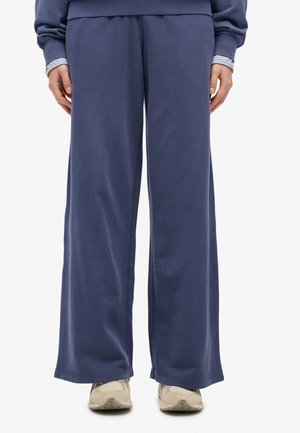Superdry & Co ATHLETIC ESSENTIALS LOGO GARMENT DYED JOGGERS - Pantaloni sportivi - mariner navy