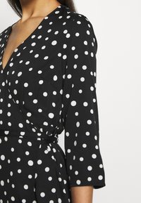 Vero Moda Vestido informal - black