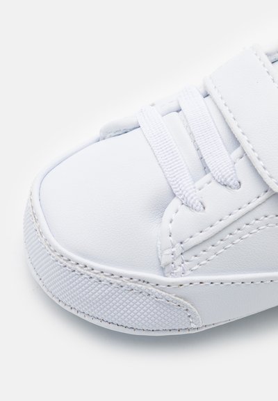 Polo Ralph Lauren THERON LAYETTE UNISEX - Δώρα για μωρά - white/navy