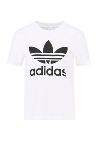 Camiseta de algodón blanca con un gran logo negro de Adidas con tres franjas encima del nombre de la marca. Mangas cortas y escote redondo.
