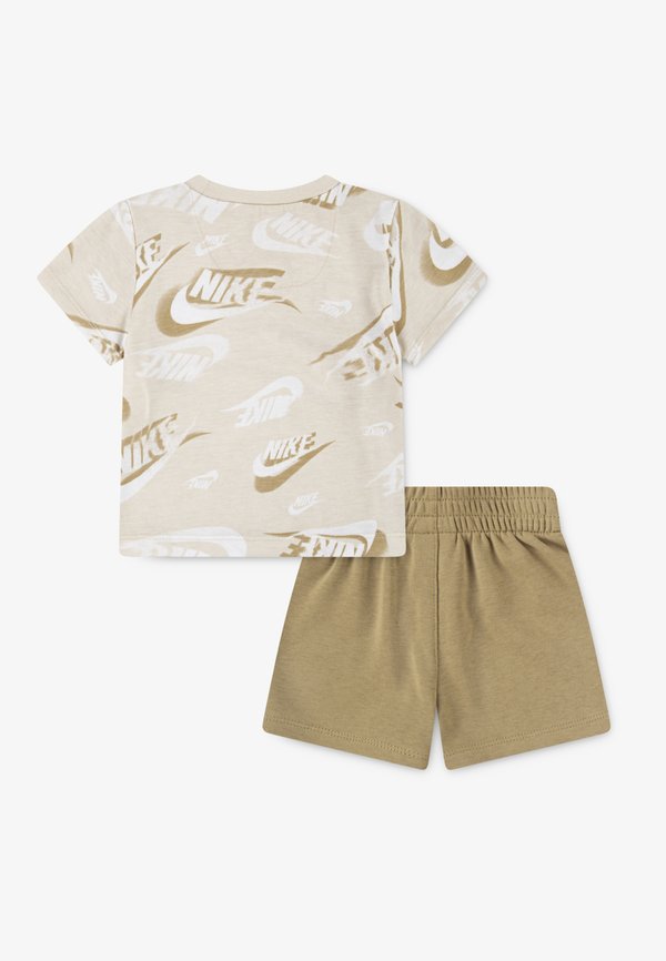 ON THE MOVE SET - Print T-shirt - parachute beige2