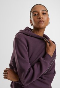 Urban Classics Felpa con zip - plumpurple
