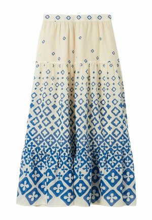 Falda maxi de tela crema con un patrón geométrico azul. Forma acampanada con volantes en capas en el dobladillo y cinturilla elástica.
