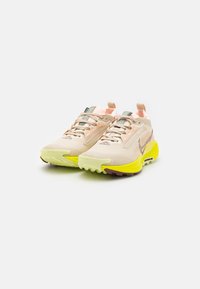 Nike Performance PEGASUS TRAIL 5 GORE-TEX - Chaussures de running - sanddrift/dark pony/cyber/life lime/crimson tint