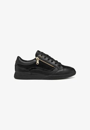 Sneaker neri in pelle e suede, con dettagli con zip, punta rotonda e accentature testurizzate, dotati di una suola in gomma a profilo basso.