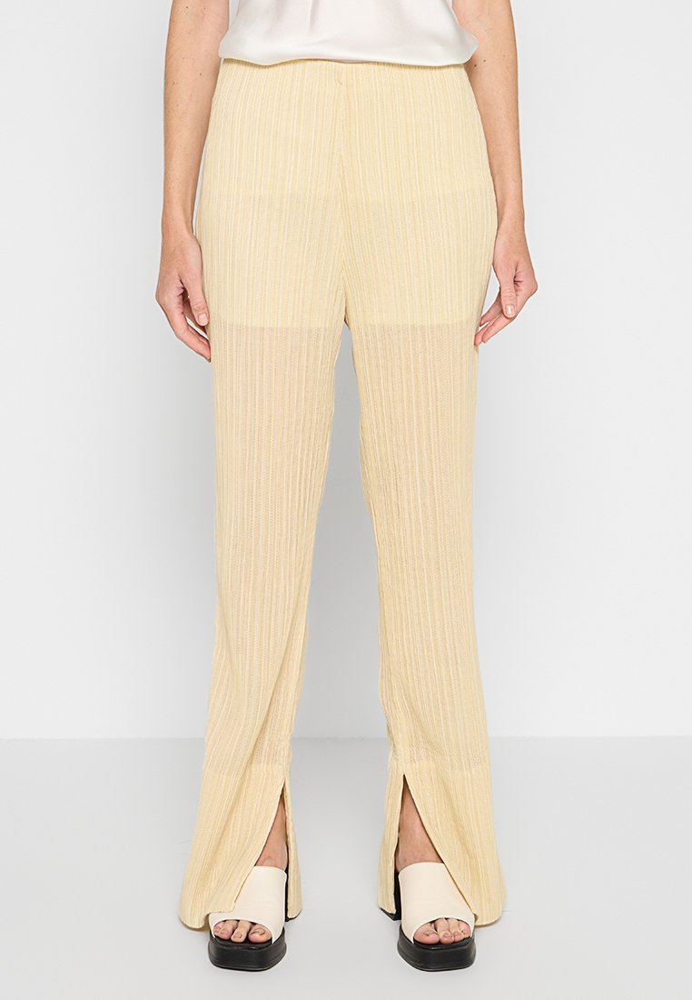 Nanushka Broek lichtgeel