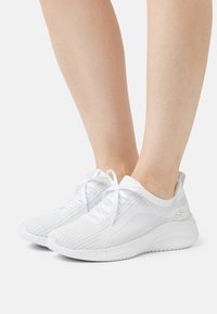 Skechers Sport ULTRA FLEX 3.0 - Baskets basses - white & silver