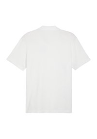 Witte polo met korte mouwen, voorzien van een klassieke kraag en een gladde, eenduidige textuur; geen zichtbare logo's of patronen.