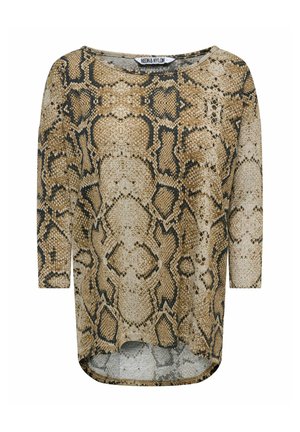 Chemise à manches longues avec motif serpent marron et beige et col rond, présentant un ourlet légèrement courbé.