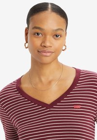 Levi's® ESSENTIAL - Langarmshirt - maury burgundy