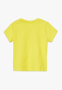 BOSS Kidswear SLEEVES - Triko s potiskem - pollen