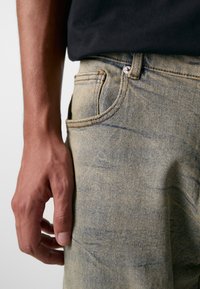 Don't Waste Culture REJA UNISEX - Laisvi džinsai - stone wash