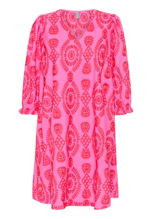 CUTIA  - Freizeitkleid - fuchsia pink