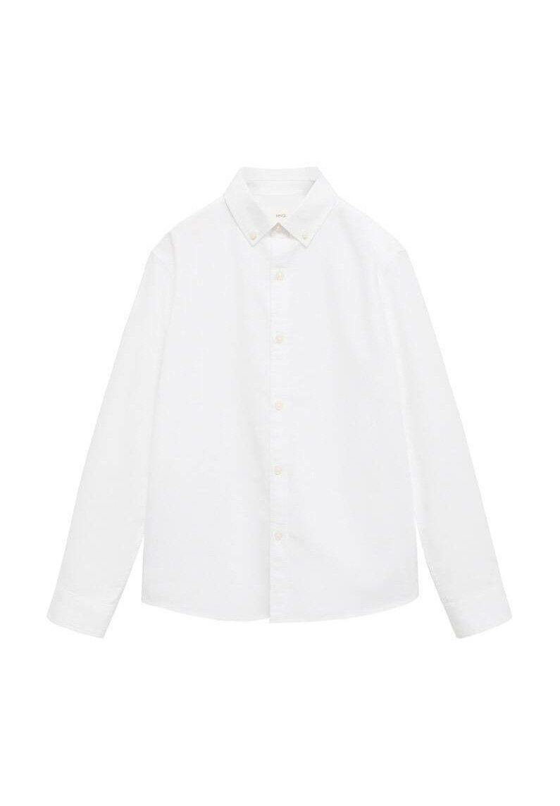 Vit långärmad skjorta i bomull, med knapp-ner krage, framknappning och rak nederkant. Slät textur, klassisk design.