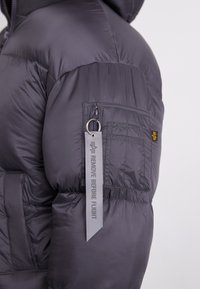 Alpha Industries CLOUD - Ziemas jaka - vintage grey