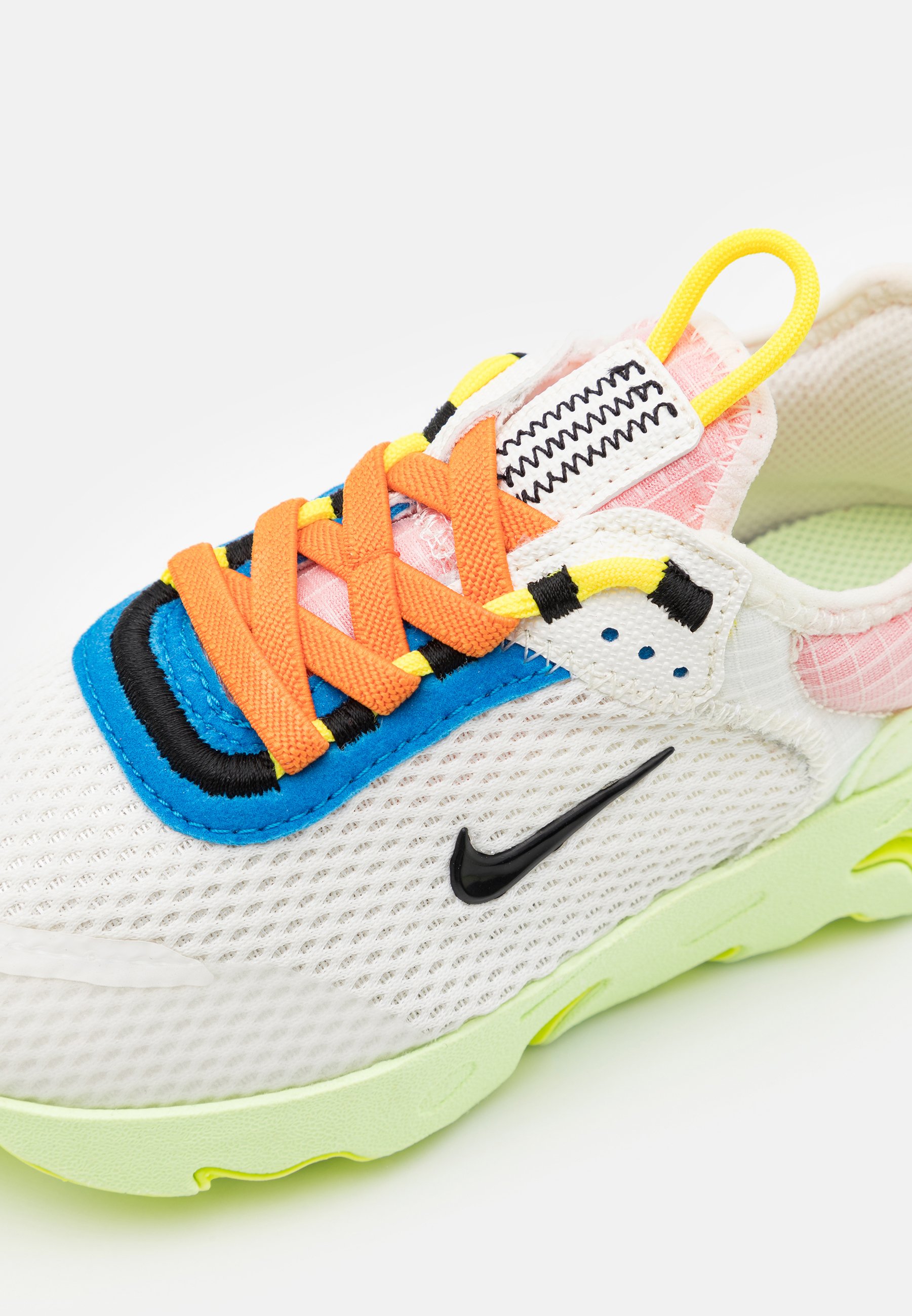 Nike Sportswear RT LIVE UNISEX - Trainers - sail/black/barely  volt/grain/off-white - Zalando.de