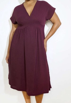 Day dress - brown