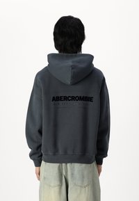 Abercrombie & Fitch Džemperis su gobtuvu - woodland gray