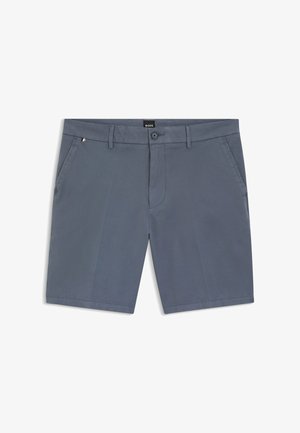 Mannelijke shorts tot op de knie in leigrijs met knoopsluiting, riemlussen en zijzakken, voorzien van een klein merkembleem nabij de tailleband.