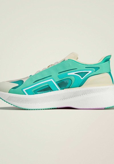 adidas by Stella McCartney ULTRABOOST 5 - Road running shoes - mint rush   cloud white   sand