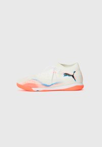 FUTURE 8 MATCH IT - Ghete de fotbal de sală - white/black/glowing red