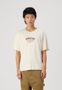 Jack & Jones JORHEAVEN TEE CREW NECK - Μπλουζάκι με στάμπα - buttercream