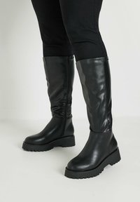 Yours Clothing CHUNKY IN WIDE FIT EXTRA - Platåstövlar - black