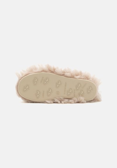 CHIARA FERRAGNI Balerinke s paščkom - beige