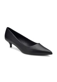 Zapato de tacón negro de piel con punta afilada, tacón bajo y elegante, textura suave y un diseño minimalista. Sin decoraciones visibles.