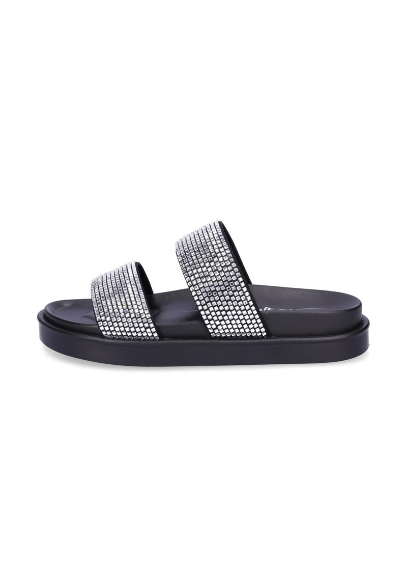 Svarta slide-sandaler pryds av två breda remmar dekorerade med små silvriga rhinestones, samt en vadderad svart sula.
