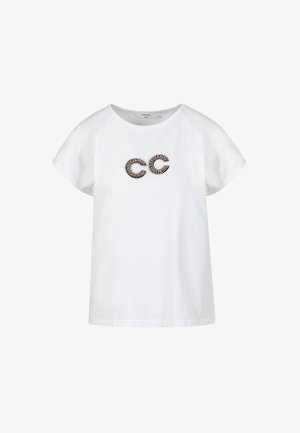 Valge lühikeste varrukatega T-särk ümmarguse kaelusega ja helmestest topelt "C" kaunistusega rinnal.