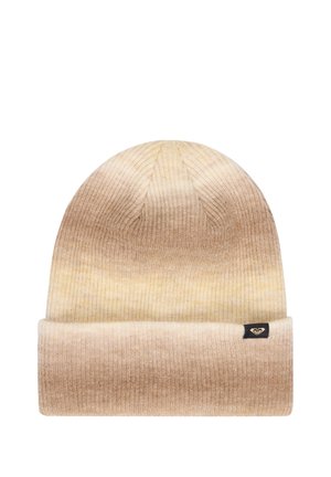 Gebreide muts met een verloop van beige naar lichtbruin, een omgeslagen rand en een klein zwart label met een hartvormig logo op de boord.