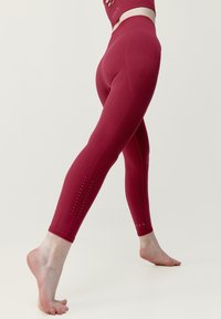 Born Living Yoga INDIA - Legíny - burdeos